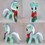 Christmas Lyra plushie!